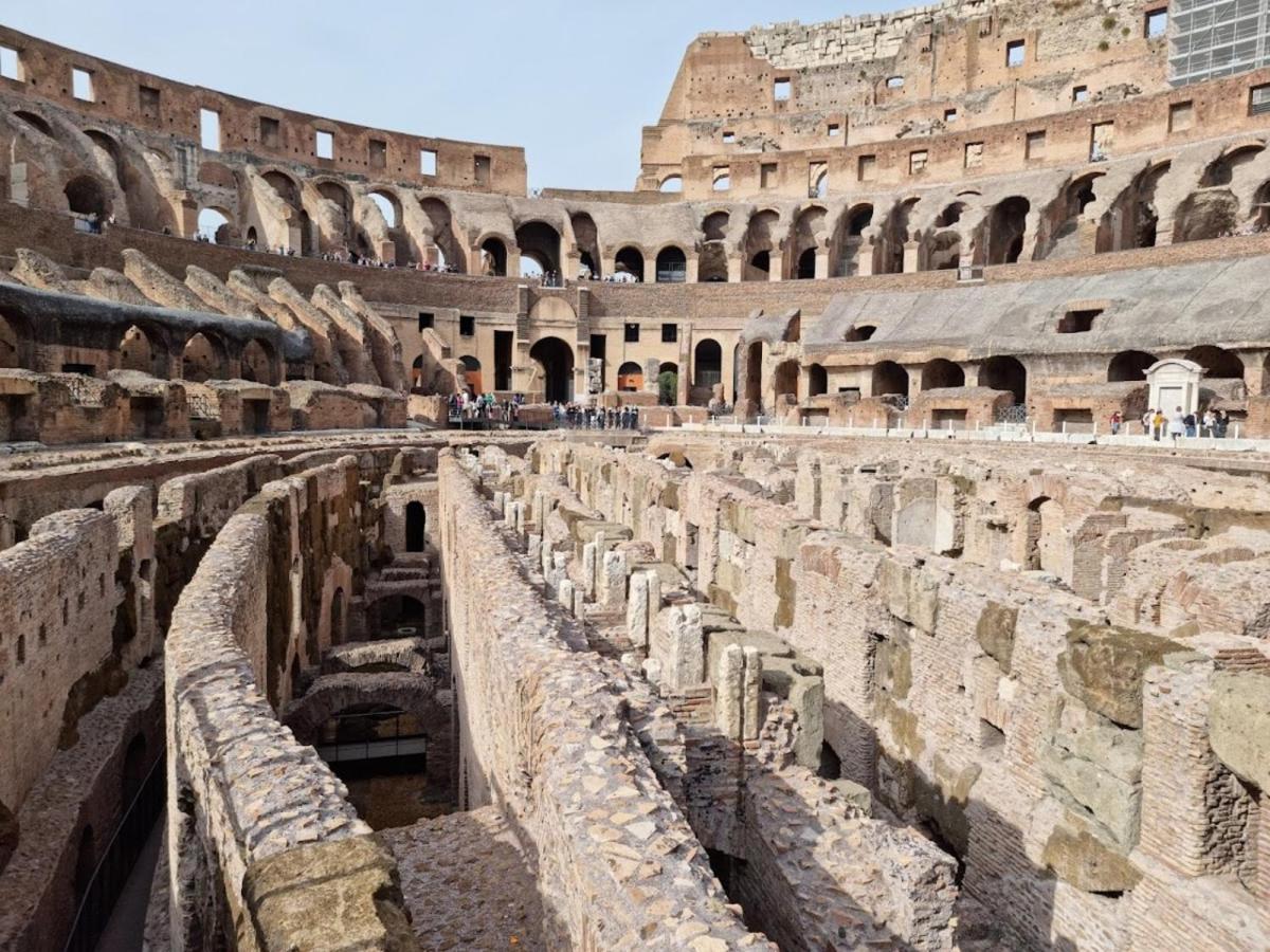 Vacanze Romane Colosseo Apartment Zewnętrze zdjęcie